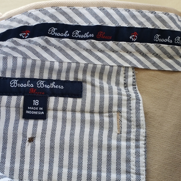 BROOKS BROTHERS Boys Khaki with Embroidery Shorts - Picture 3 of 5